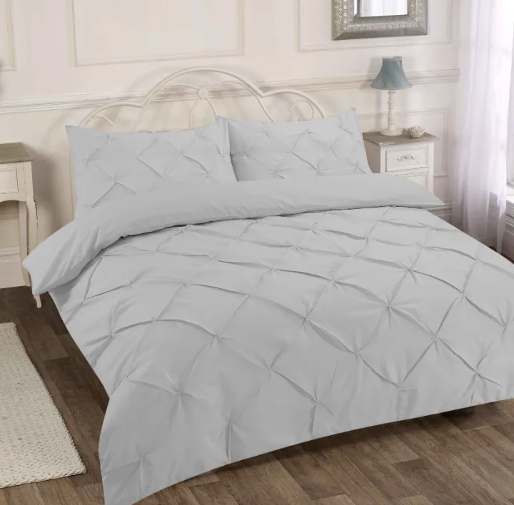 Red alexander duvet set
