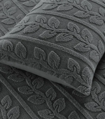 Grey leaves teddy duvet set