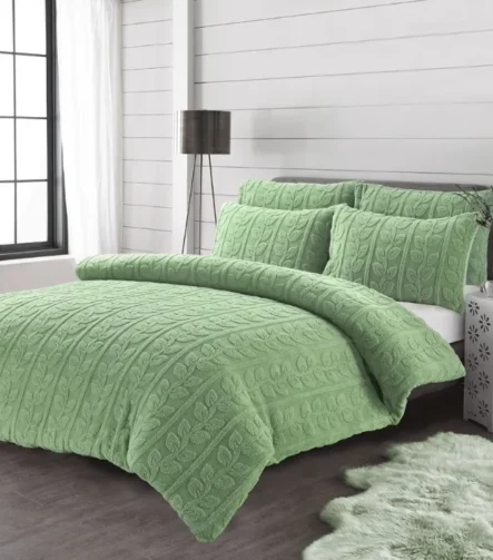 Green leaves teddy duvet set