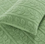 Green leaves teddy duvet set