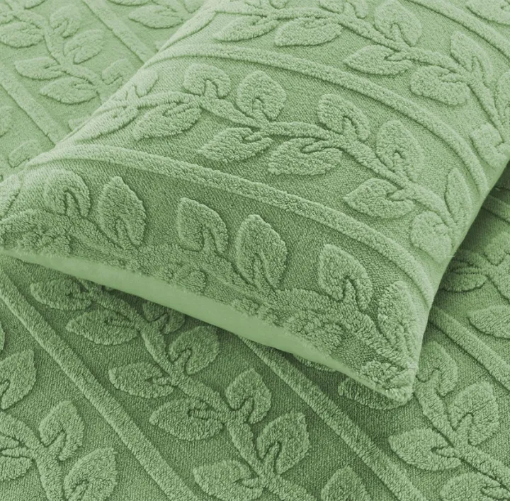 Green leaves teddy duvet set