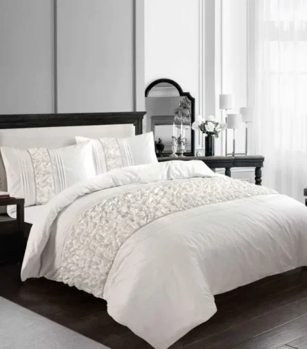 White auroa duvet sets
